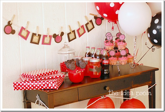 Minnie Mouse Party 8 wm