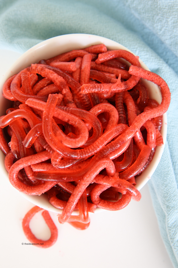 Halloween-Jello-Worms-Recipe 