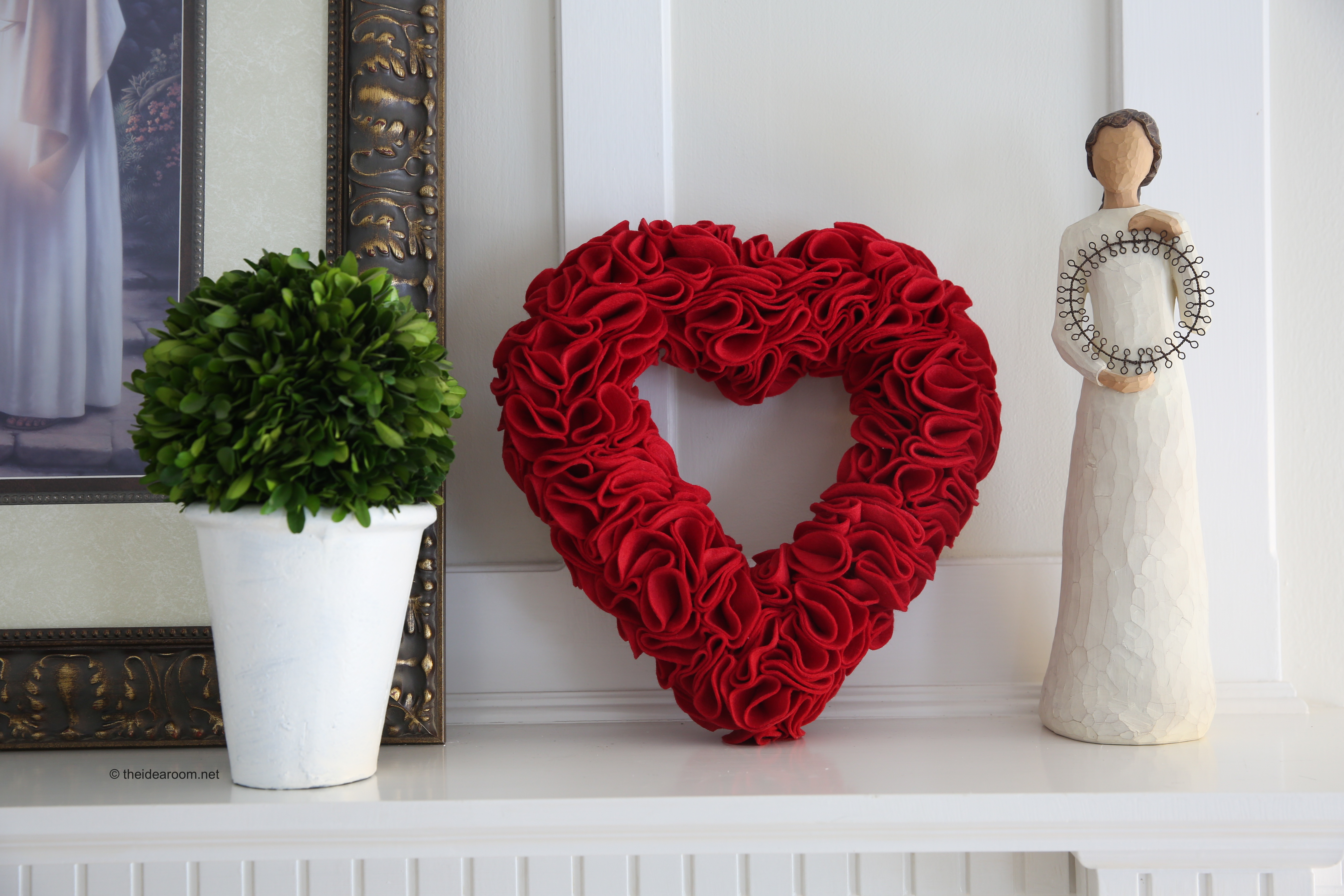 18 in Valentine Red/ Pink Fabric Rose Heart Shaped Wreath 