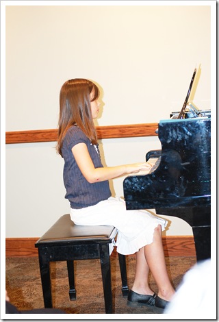 L piano recital