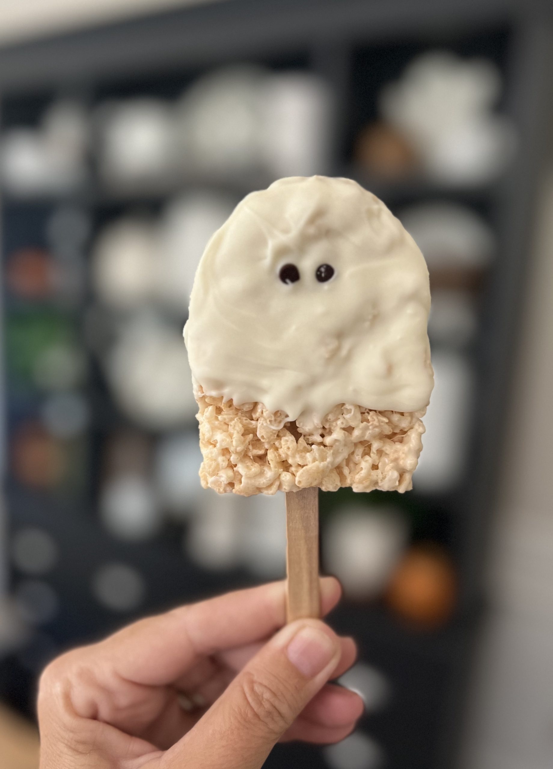 Rice Krispies Popsicle Treats - Living Well Mom