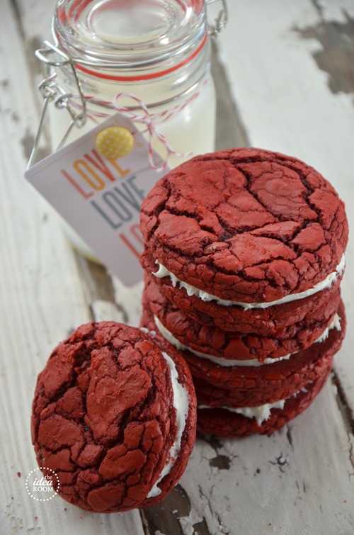 Red-Velvet-Cookies-with-cream-cheese
