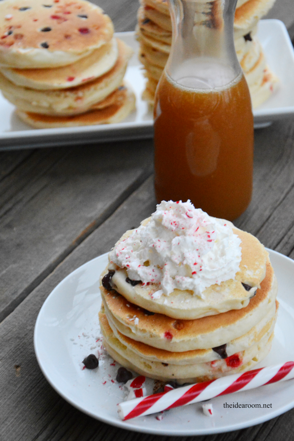 Peppermint-Chocolate-Chip-Pancakes 3