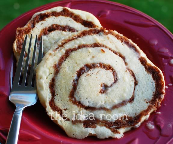 cinnamon-swirl-pancakes