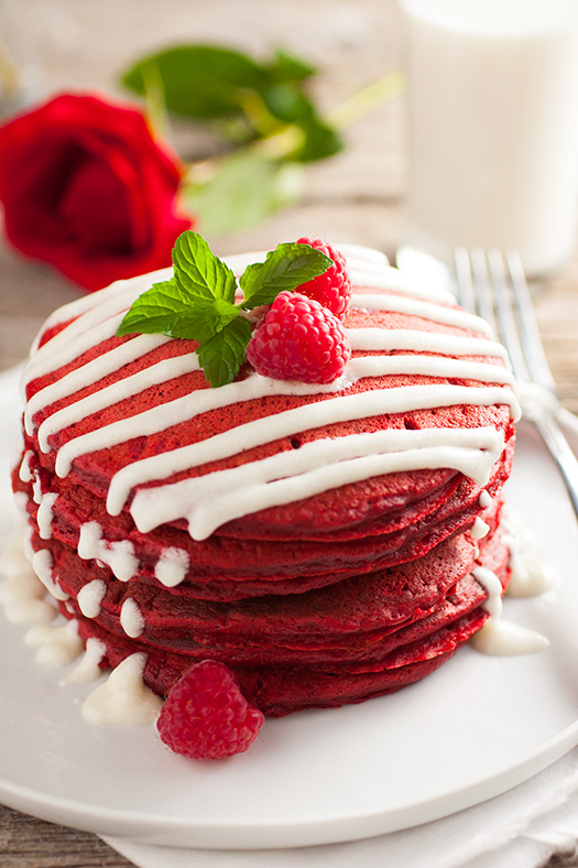 red-velvet-pancakes