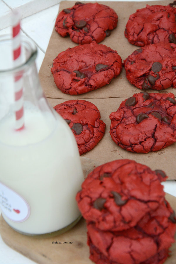 Red Velvet Chocolate Chip Cookies 5