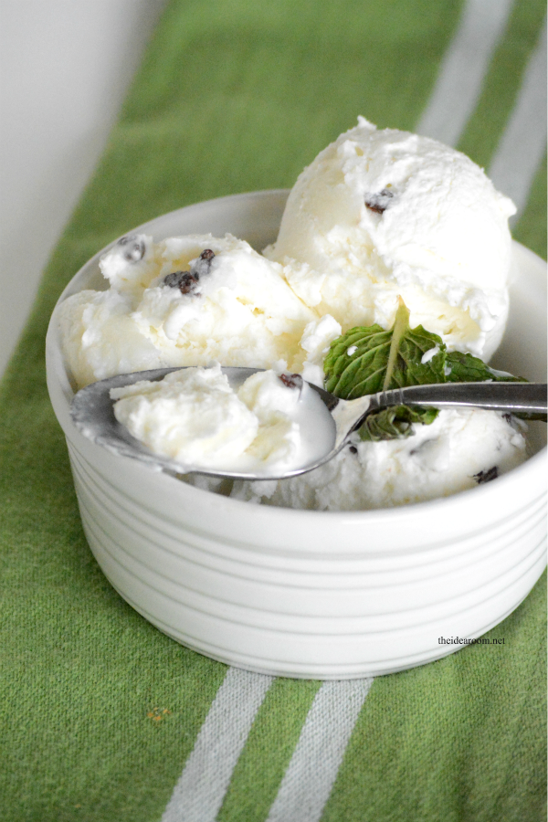 Homemade-Mint-Ice-Cream 3