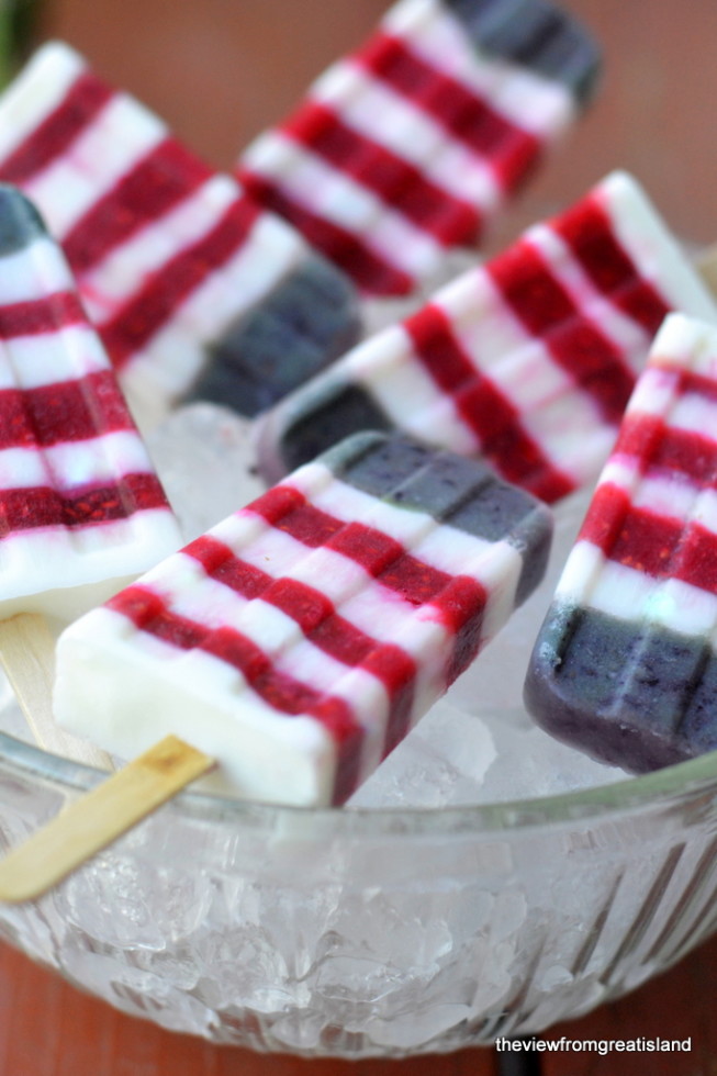 red white blueberry popsicles