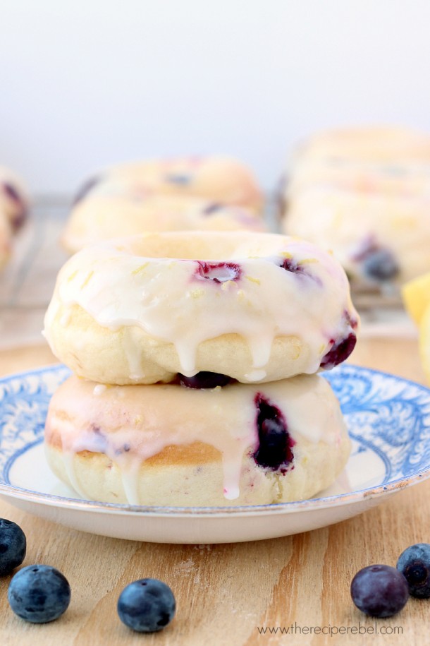 Baked-Lemon-Blueberry-Doughnuts-www.thereciperebel.com-3-610x915