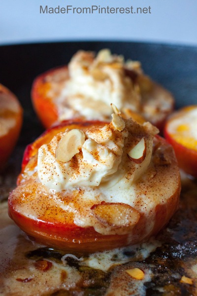 Baked-Peaches-and-Cream-simple-decadent-dessert-that-is-so-easy-to-make1