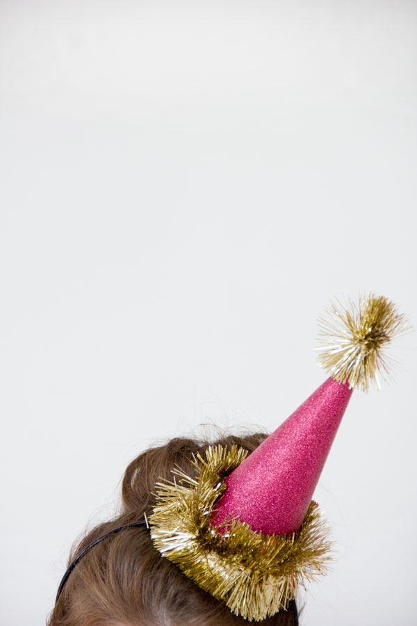 DIY-Holiday-Party-Hats