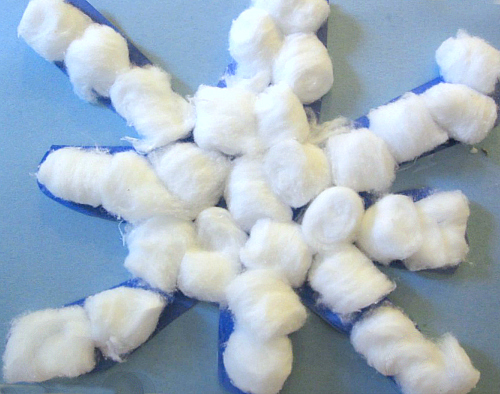 cotton-ball-snowflake-craft-for-toddlers-