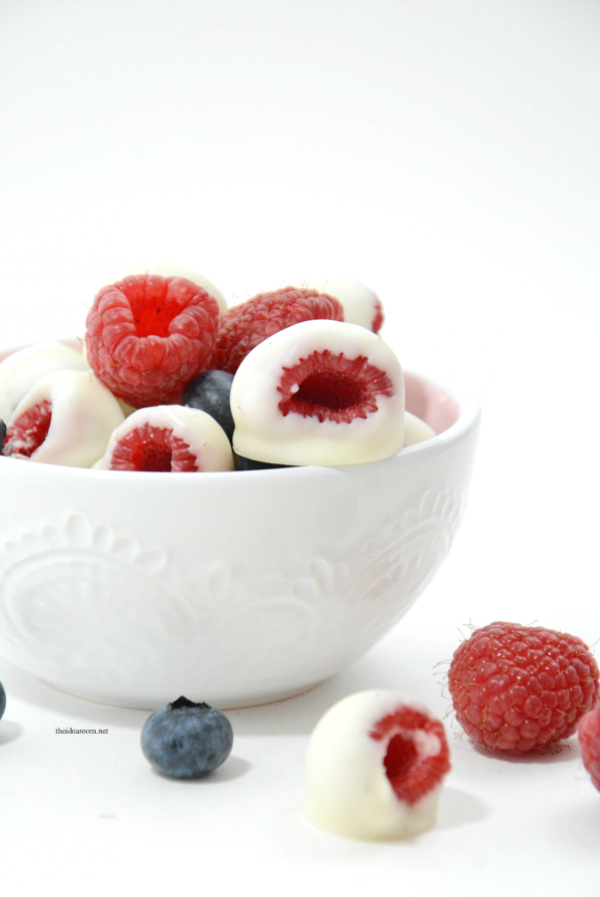 Melted Raspberry Fruit How to Make Chocolate Covered Raspberries - The Idea Room