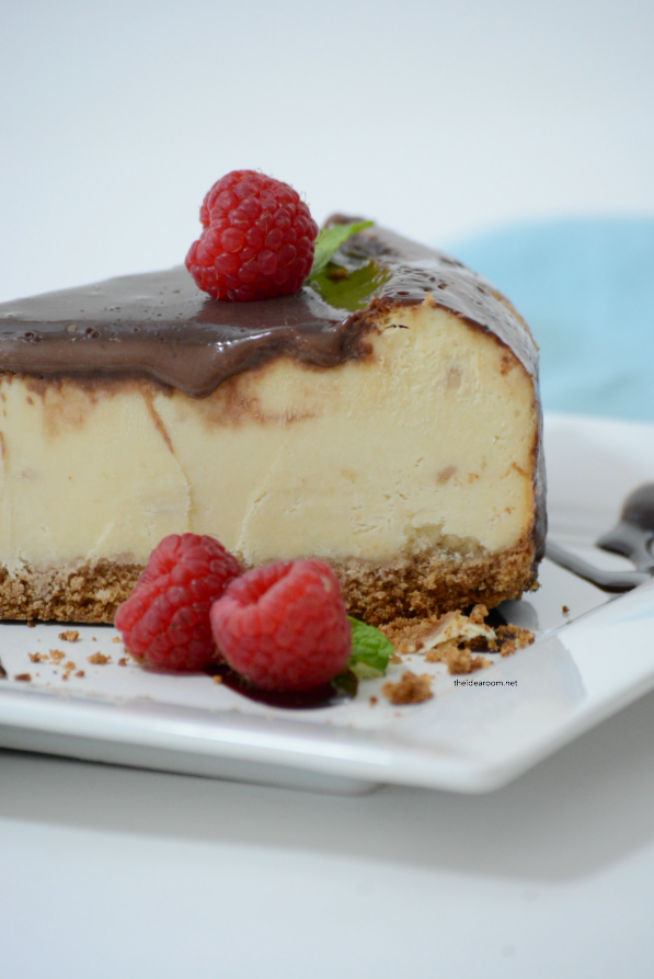 Cheesecake Recipes | This is one of the best Cheesecake Recipes we have tried. It is a family favorite. Cover with chocolate or raspberry sauce and you have a winner!