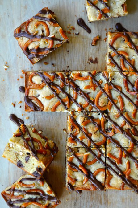 pretzel-chocolate-chip-cookie-bars