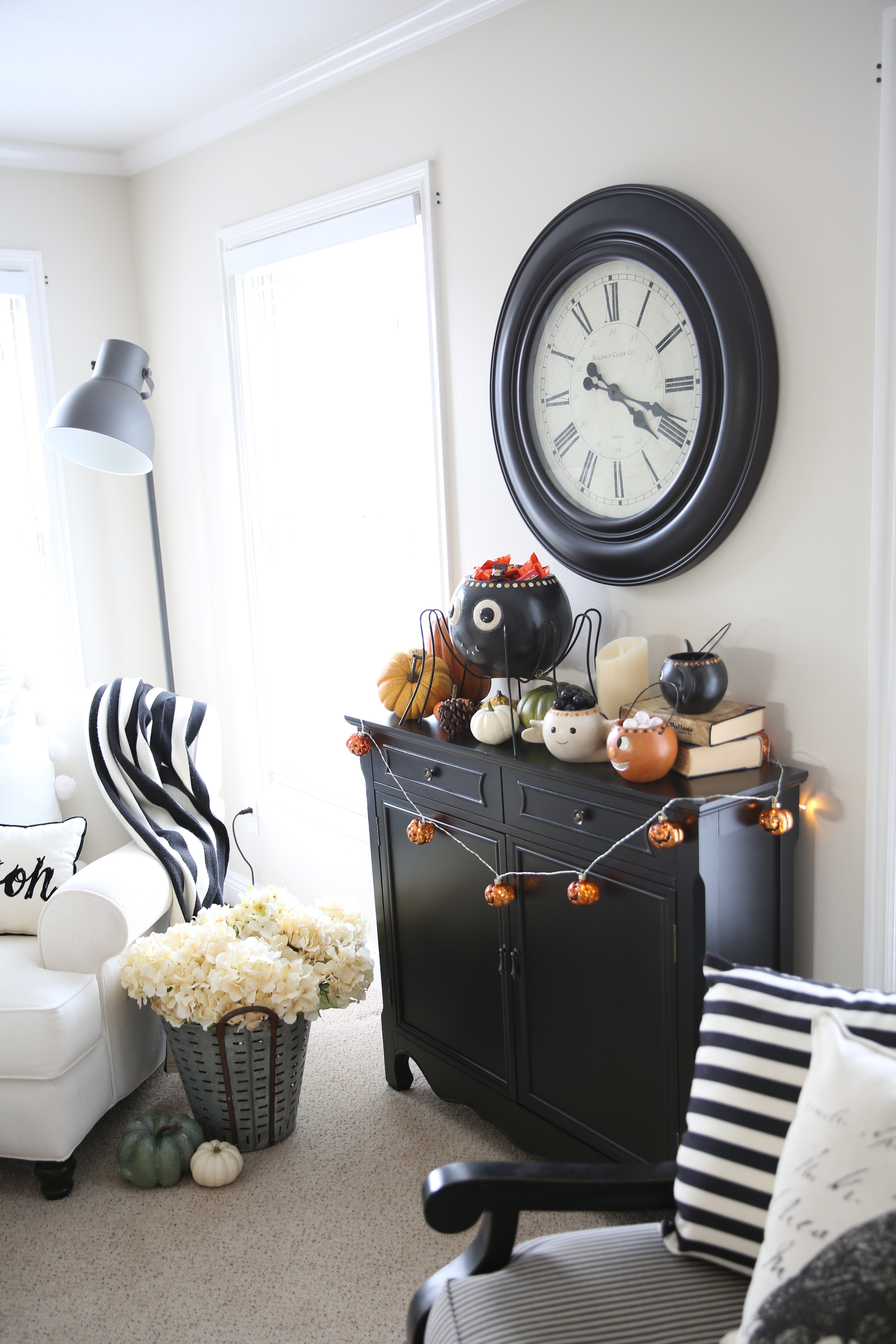 Halloween Home Decorating Tour And A Giveaway The Idea Room