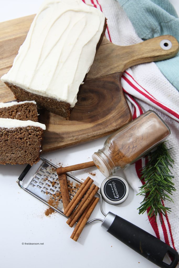 gingerbread-loaf-cream-cheese-frosting-theidearoom-4