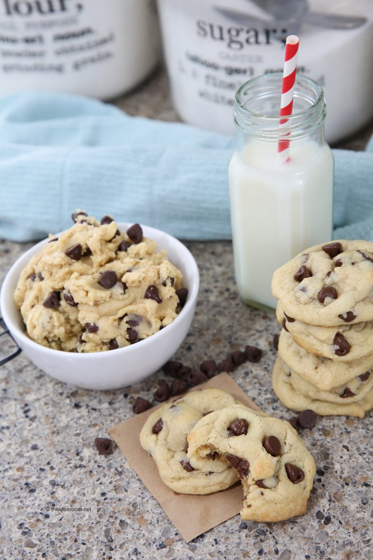 Soft Chewy Chocolate Chip Cookies