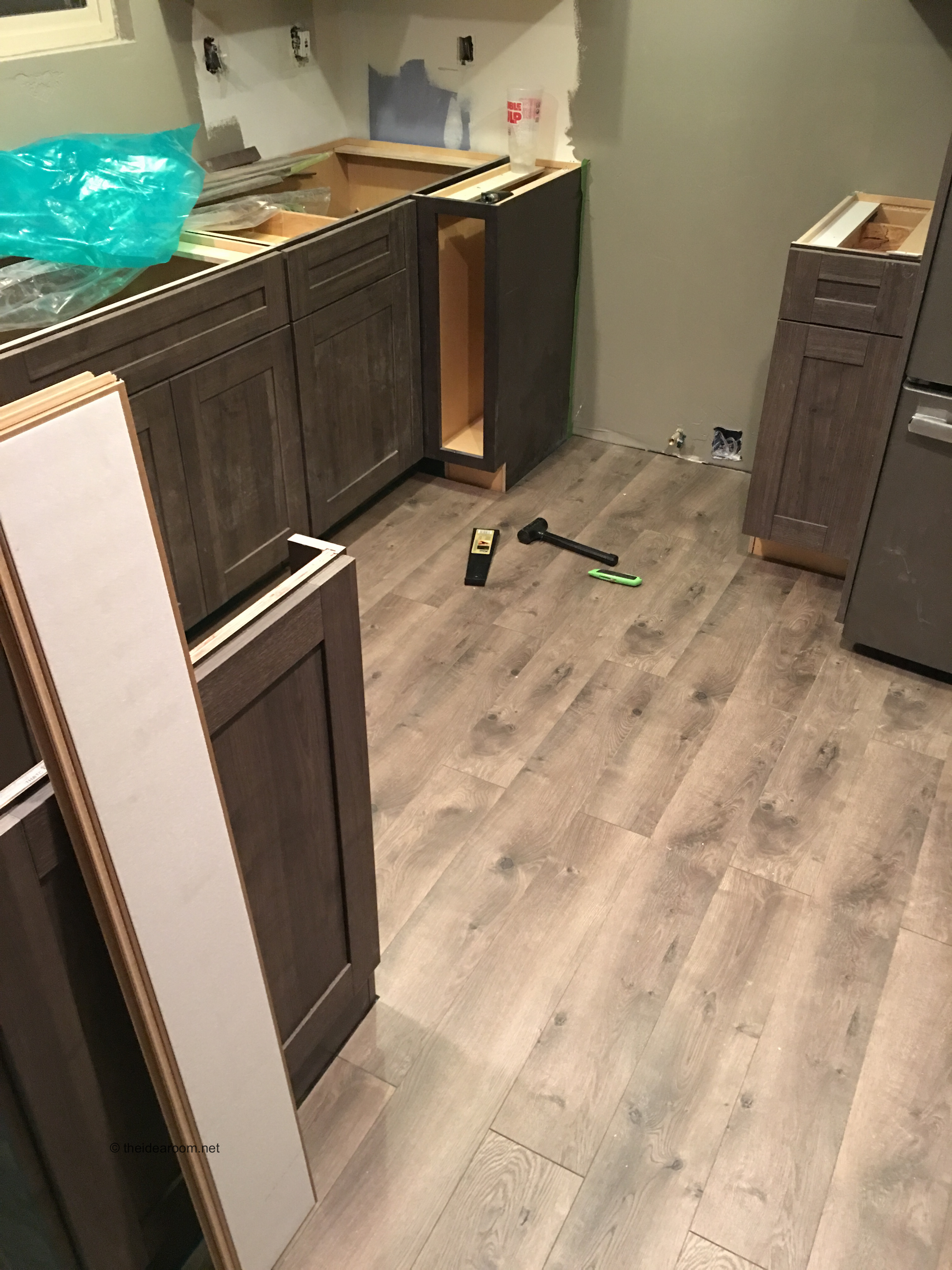 To Install Laminate Flooring, Installing Laminate Flooring In Kitchen