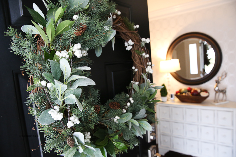 How-to-Make-Rustic-Farmhouse-Wreath-Christmas-Decor-Tutorial