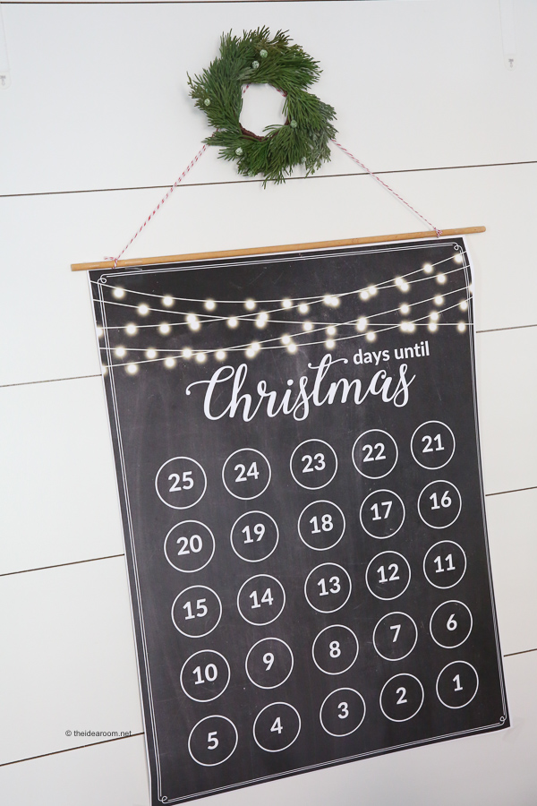 Printable-Christmas-Countdown-Advent-Calendar-Poster-with-Staples