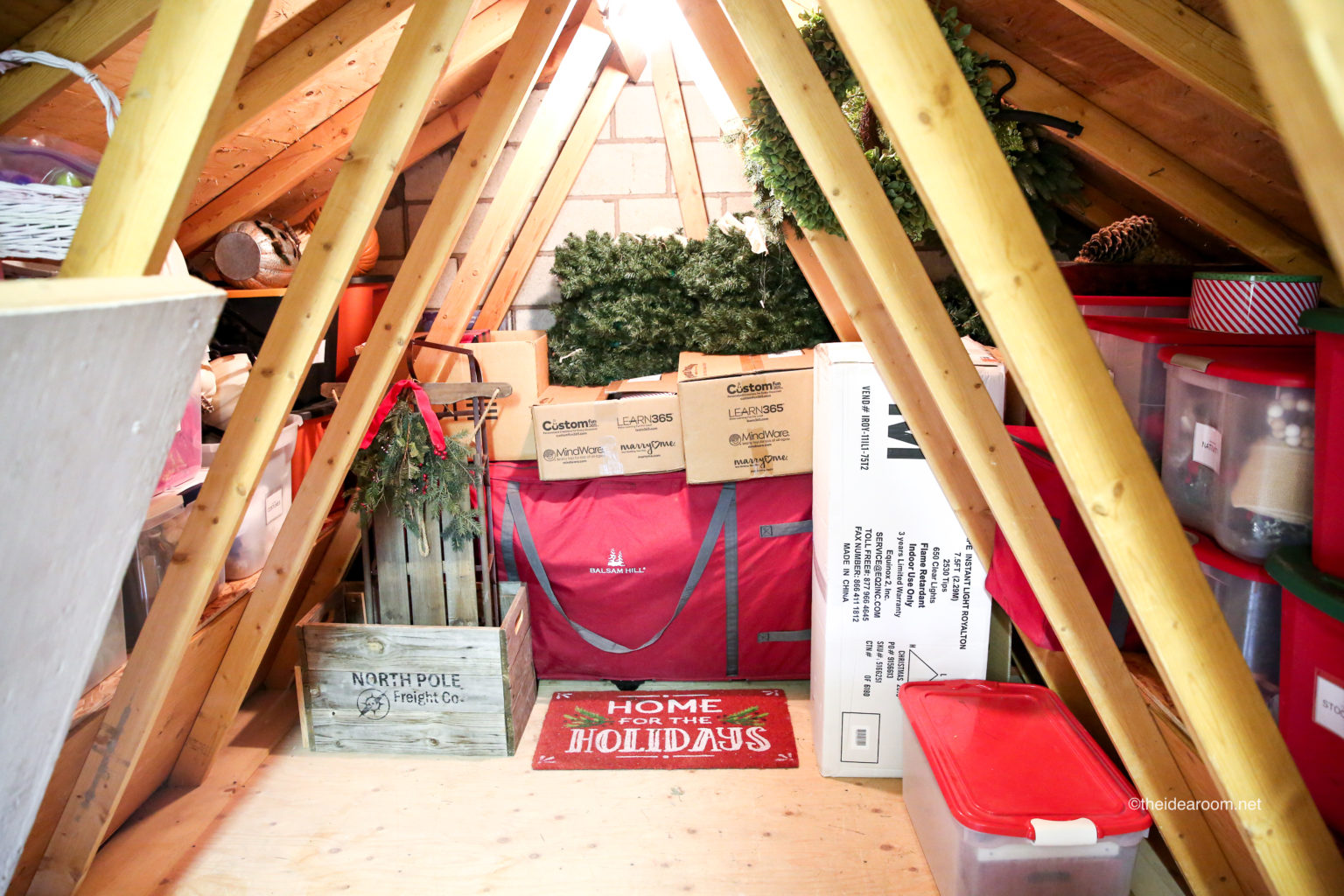 holiday-decor-organization-labels-the-idea-room